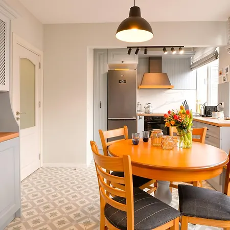 Le Soleil Apartment *